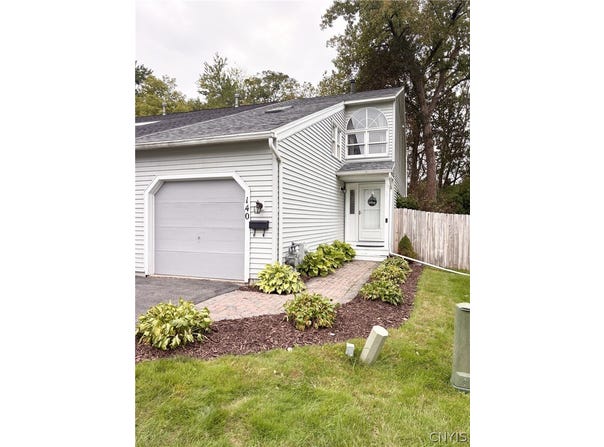 140 Memphis Street, Liverpool, NY 13088