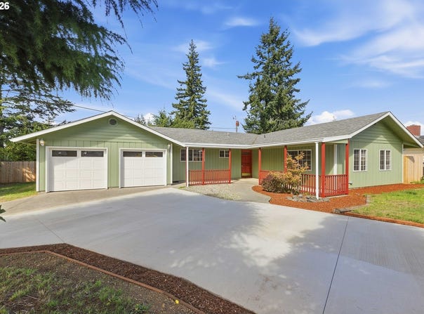 3650 EDGEWOOD Dr, NorthBend, OR 97459