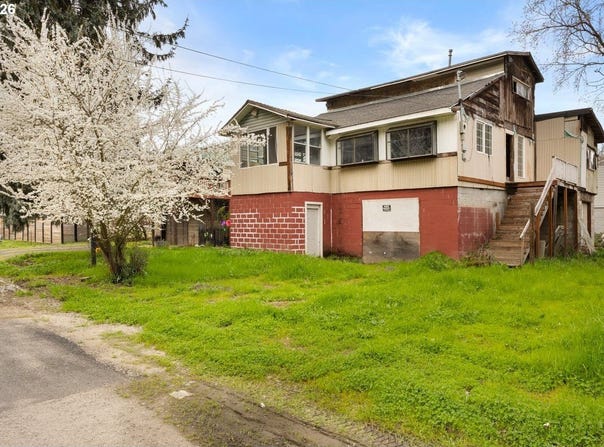 195 SE MILL St, MyrtleCreek, OR 97457