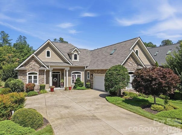 134 Whistlewood Lane, Hendersonville, NC 28739