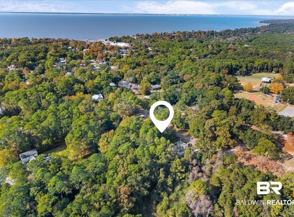 620 Volanta Avenue, Fairhope, AL 36532
