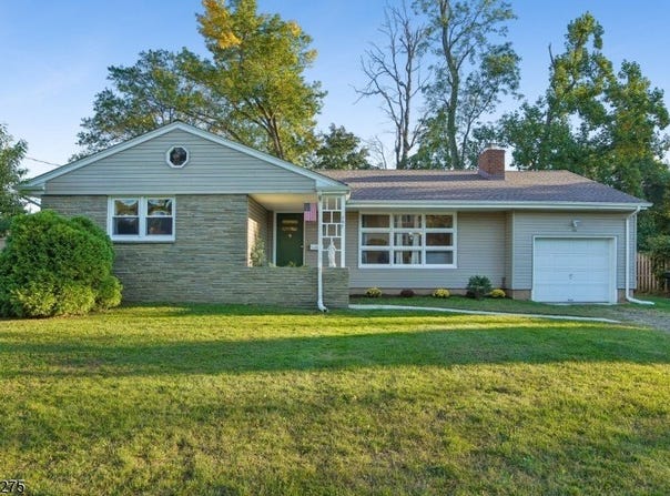 747 3rd St, Dunellen Boro, NJ 08812-1146