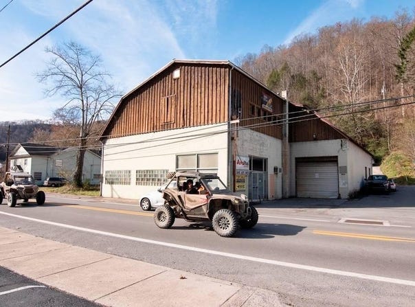 1002 Guyandotte Ave, Mullens, WV 25882