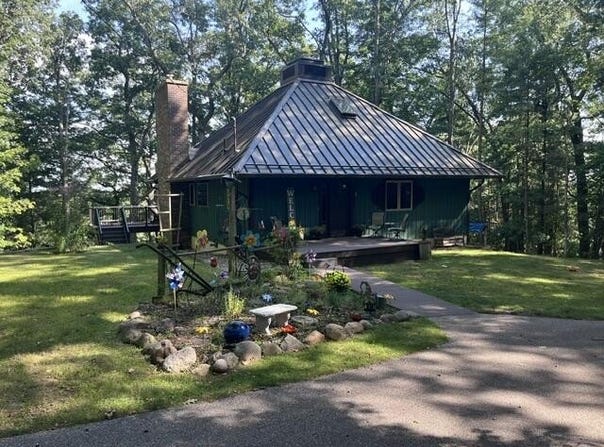 2235 Siuda Road, Manistee, MI 49660