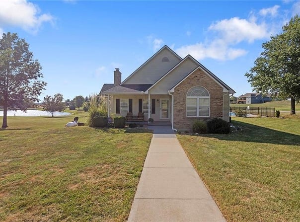 7357 Valley View Circle, Odessa, MO 64076