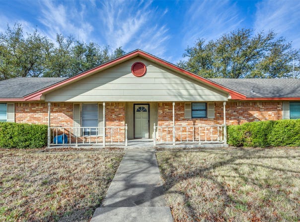14329 Highway75, Van Alstyne, TX 75495