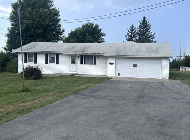 28571 El Paso Ave, Redfield, IA 50233