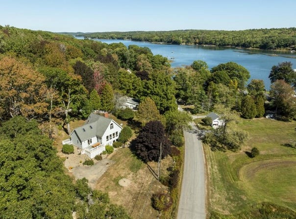 353 E Side Road, Boothbay, ME 04537