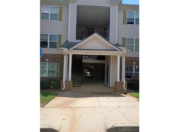 6304 Waldrop Place, Decatur, GA 30034