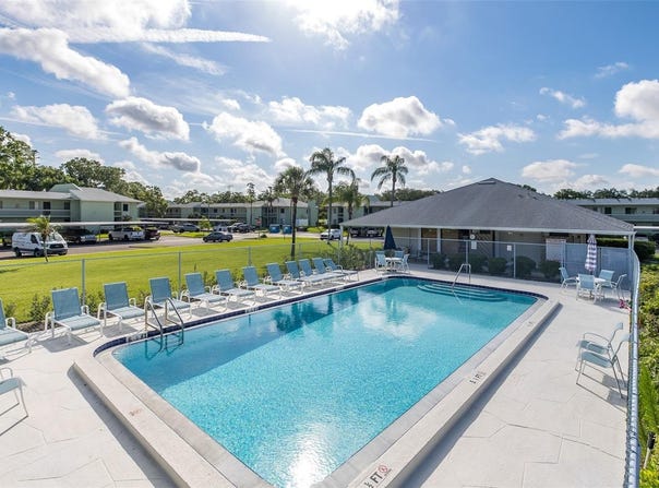 130 NANCY Drive, OLDSMAR, FL 34677