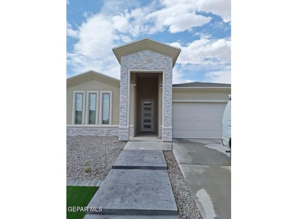 7421 ENCHANTED POINT Drive, El Paso, TX 79911