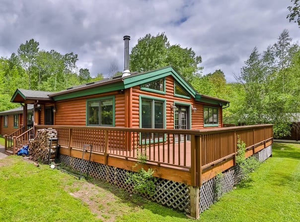 25 Looking Glass Road, Hunter, NY 12442