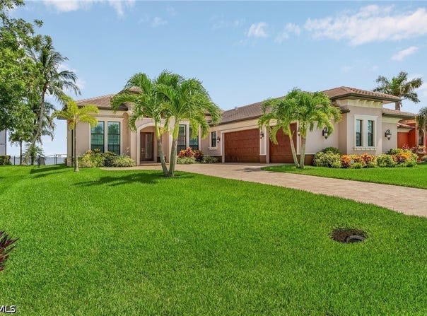 2262 SE 28th Street, Cape Coral, FL 33904