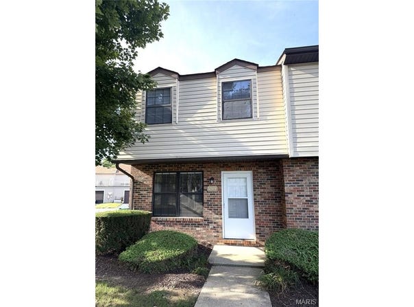 409 Donna Drive, O'Fallon, IL 62269