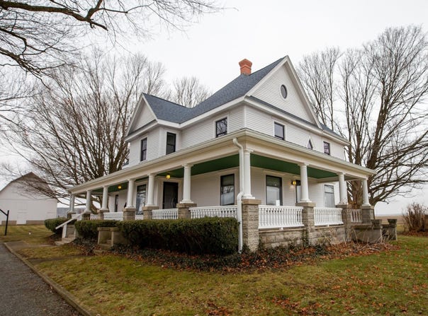 14229 Juniper Road, Argos, IN 46501