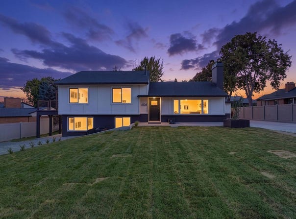 4554 S WILLOW Rd, Holladay, UT 84124