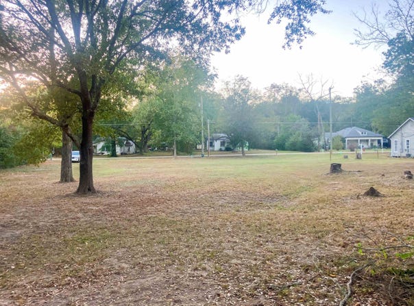 638 N PEARL ST, Big Sandy, TX 75755