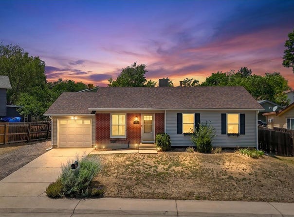 15603 E Atlantic Cir, Aurora, CO 80013