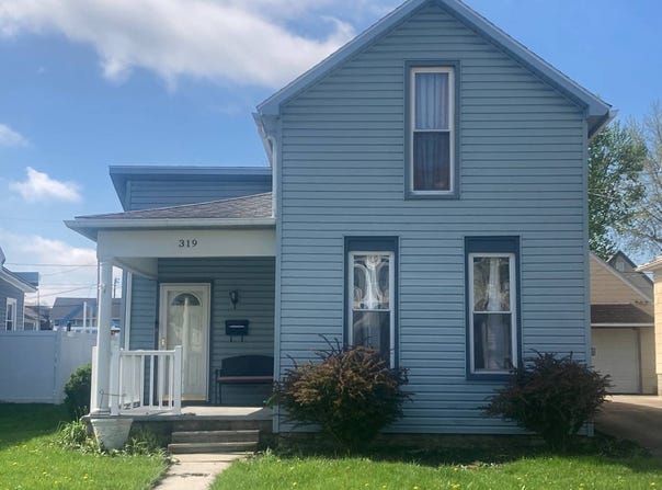319 Locust St, Findlay, OH 45840
