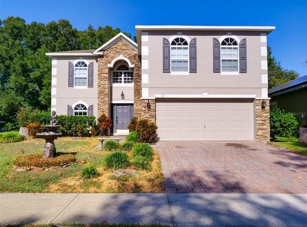 121 W FIESTA KEY Loop, DELAND, FL 32720