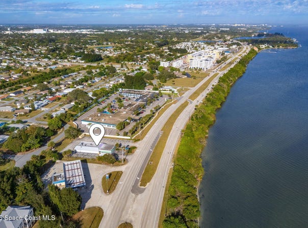 4720 Dixie Highway NE, Palm Bay, FL 32905