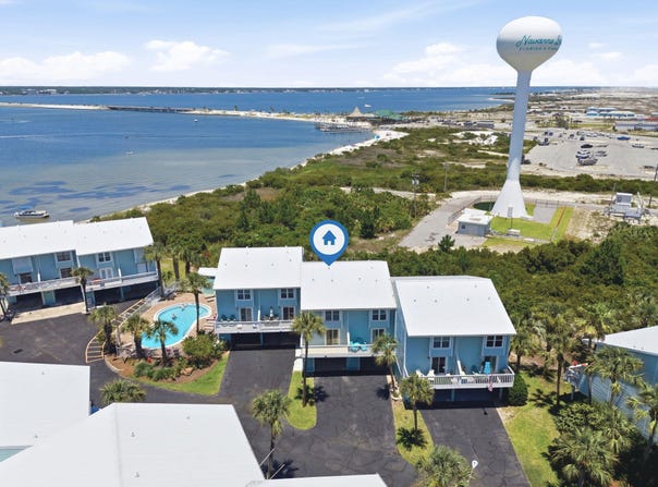 8522 Gulf Boulevard, Navarre, FL 32566