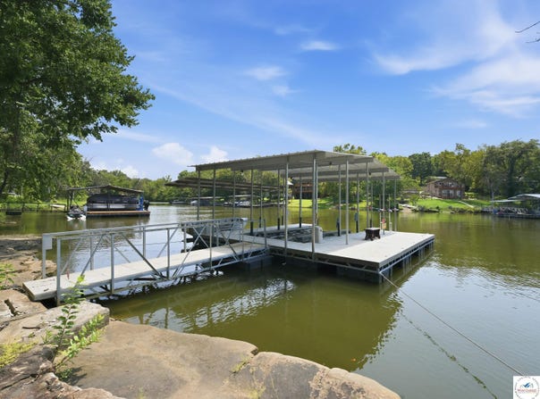 26593 Santa Barbara Drive, Edwards, MO 65326