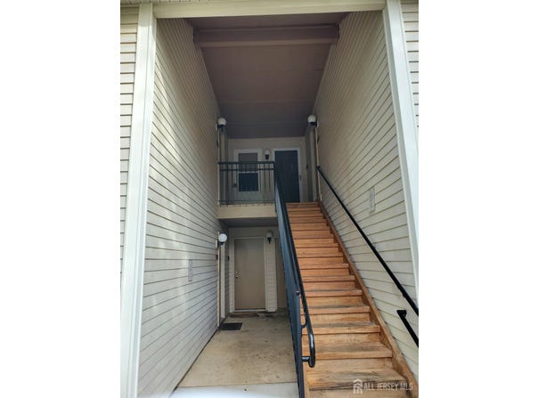 2112 Aspen Drive, Plainsboro, NJ 08536