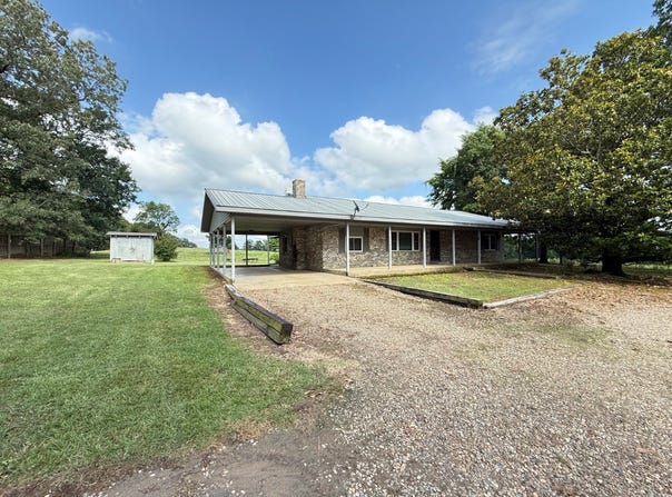 594 Sullivan, Broken Bow, OK 74728