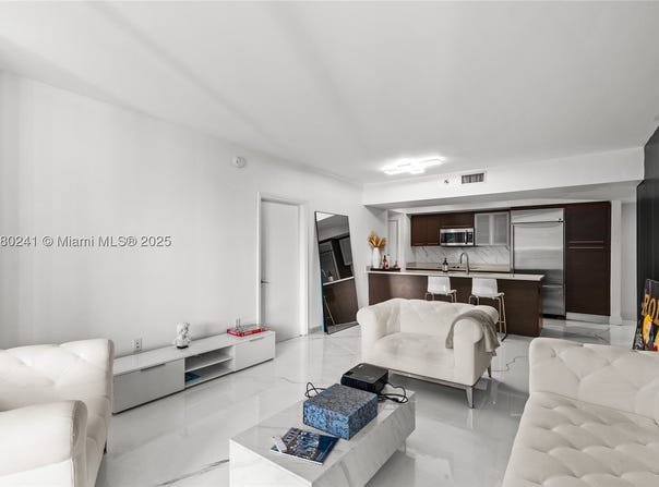 55 SE 6th St, Miami, FL 33131