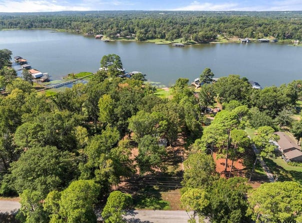 15606 McElroy Rd, Whitehouse, TX 75791