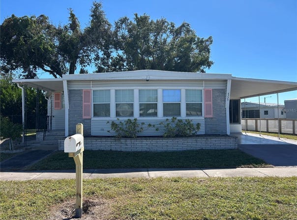 4775 TRI PAR Drive, SARASOTA, FL 34234