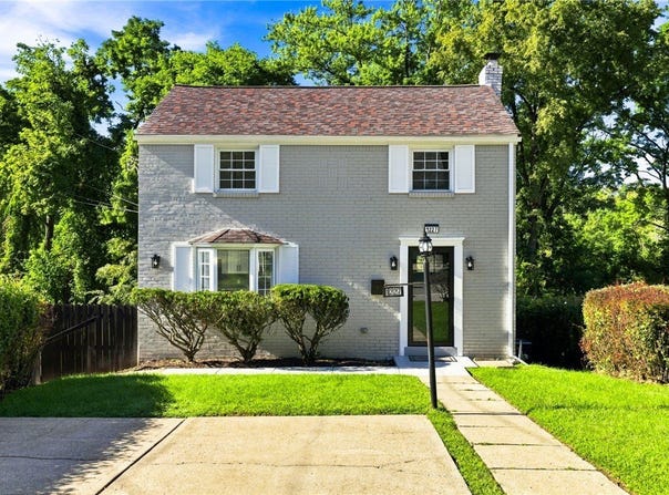 1227 Circle Dr, Braddock Hills, PA 15221