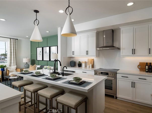 318 E William Way, La Habra, CA 90631