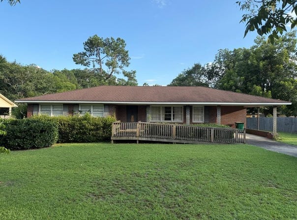 1018 E 28th Ave, Cordele, GA 31015