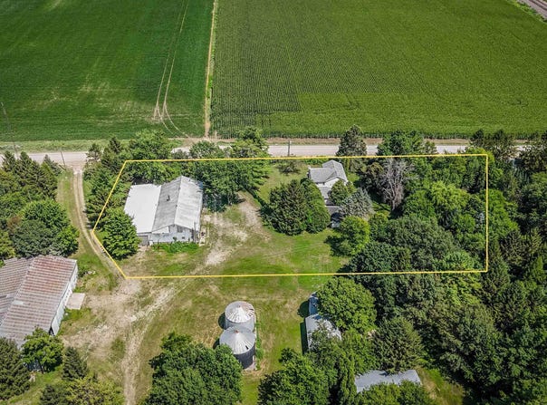 1000 Irish Lane, Mount Vernon, IA 52314