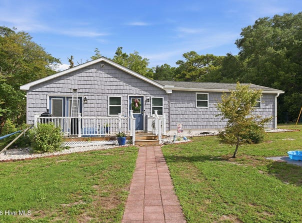 113 N Guthrie Lane, Newport, NC 28570