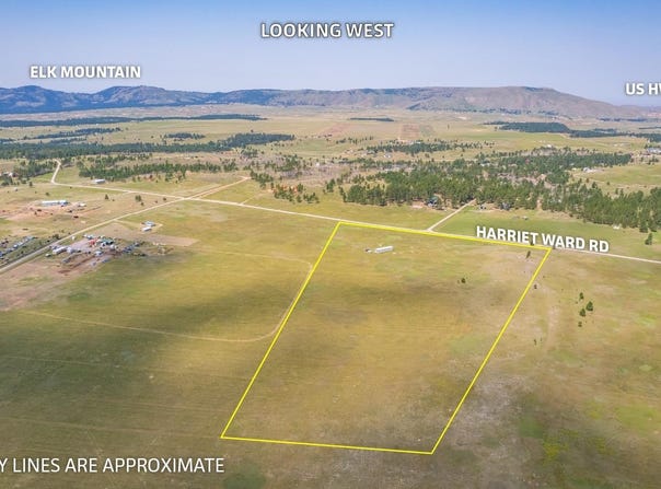 25474 Harriett Ward Road, Custer, SD 57735