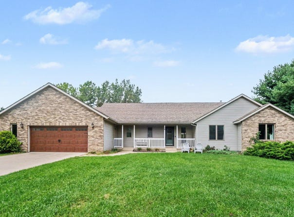 8969 Myers Lake Avenue NE, Rockford, MI 49341