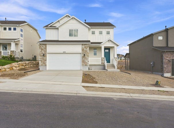 3375 E BAYWATER Dr, Eagle Mountain, UT 84005