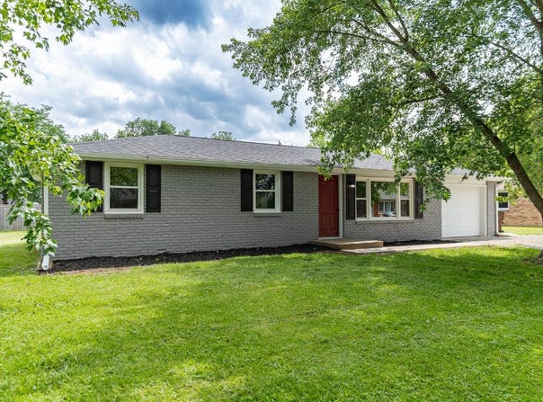 123 N Sycamore Drive, Hanover, IN 47243