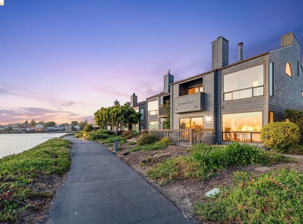 1321 Crown Dr, Alameda, CA 94501