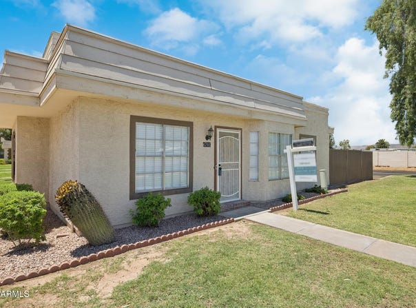 6701 S JENTILLY Lane, Tempe, AZ 85283