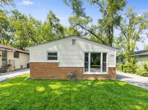16140 Marshfield Avenue, Markham, IL 60428