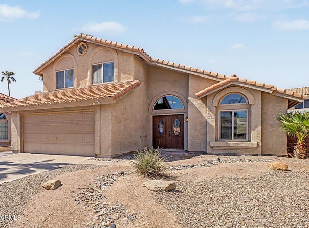 4224 E AMBERWOOD Drive, Phoenix, AZ 85048
