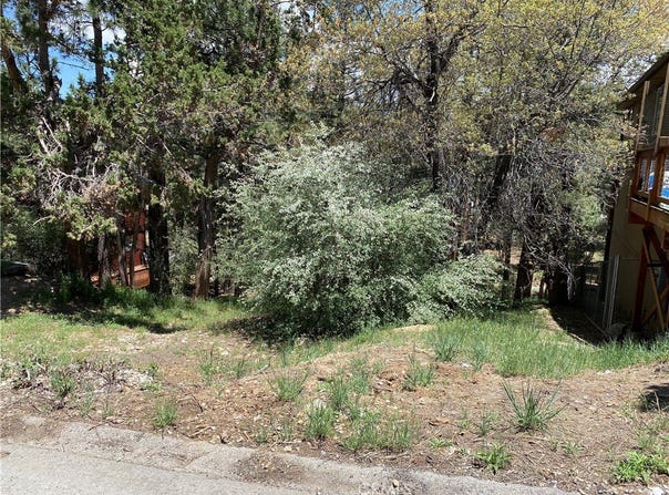 Imperial Avenue, Sugarloaf, CA 92386
