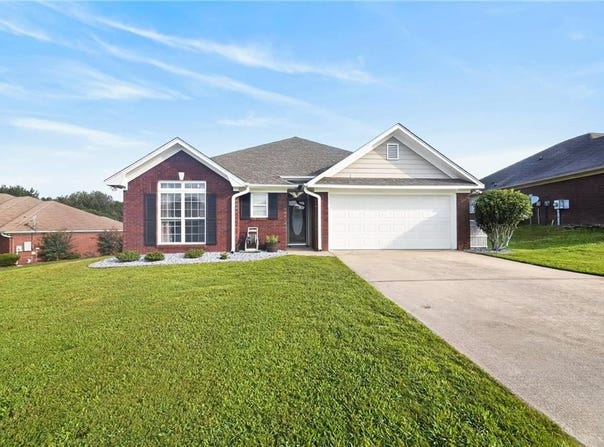 378 Lee Rd 2141, Phenix City, AL 36870