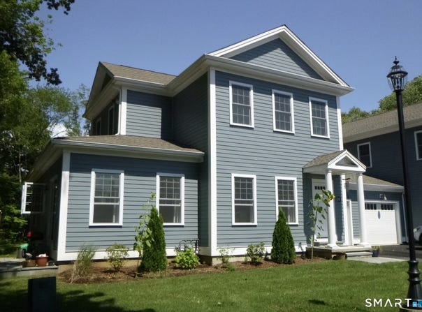 67 Boston Post Road, Madison, CT 06443