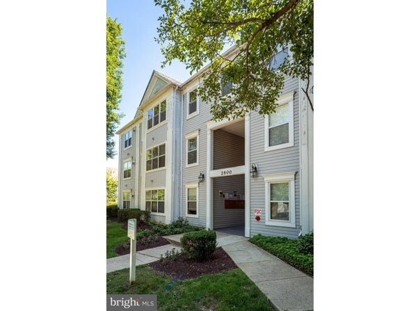 2800 CLEAR SHOT Drive, SILVER SPRING, MD 20906