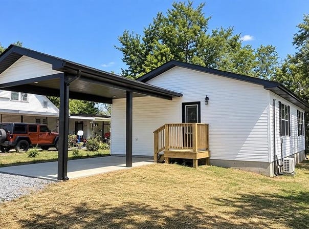 508 E Marvin Avenue, Fredericktown, MO 63645